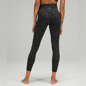 Lululemon Wunder Train High Rise Tight